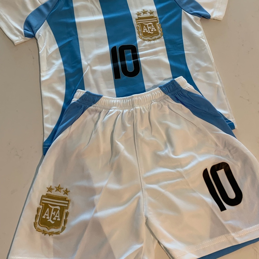 Toddler 4-5T Toddler Messi Argentina 10 Kids Jersey Kit Size 20. - Ships Today - Picture 8 of 9